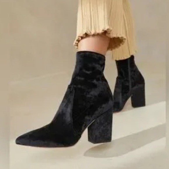 Loeffler Randall Isla Black Crushed Velvet Point Toe Block Heel Sock Ankle Boots - Picture 1 of 12